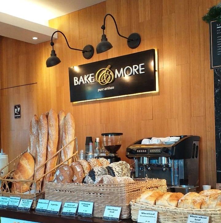 Bake & More job hiring image