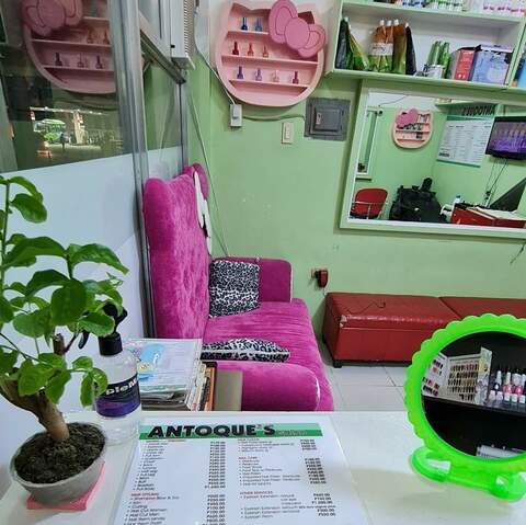 NAIL TECHNICIAN image