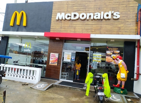 McDonald's CARCAR job hiring image