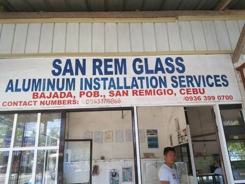 SAN REM GLASS ALUMINUM INSTALLATION SERVICES job hiring image